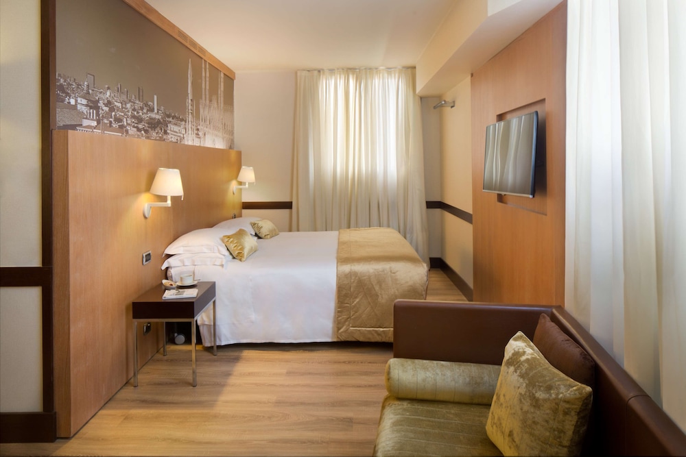 Starhotels Ritz 9