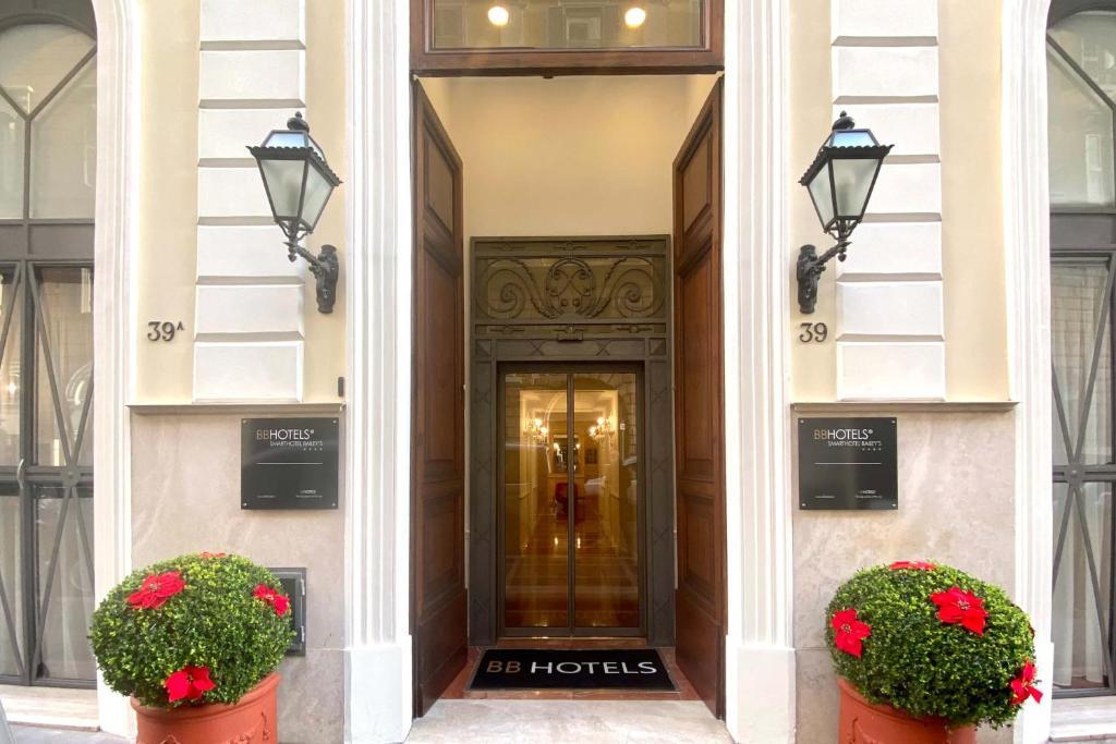 The Bailey's Hotel 1