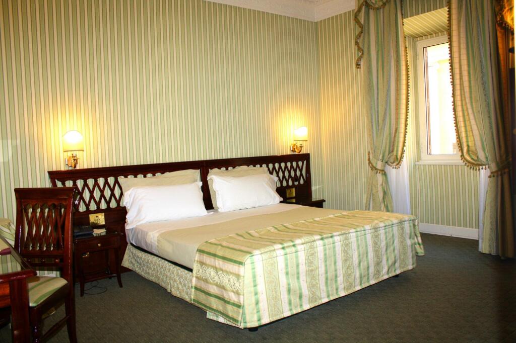 The Bailey's Hotel 20