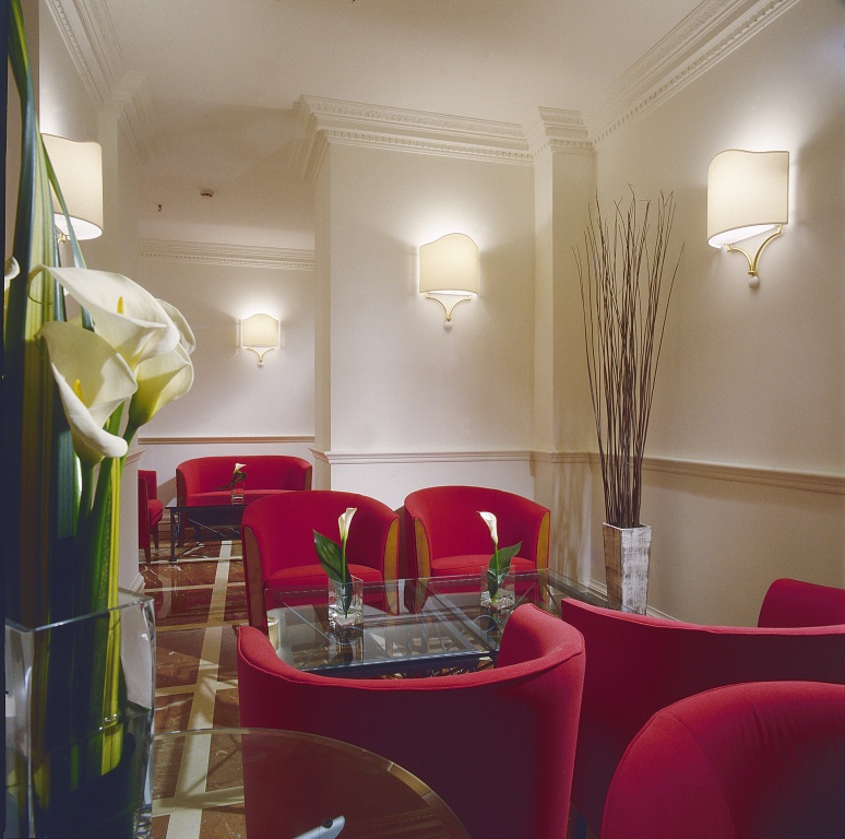 The Bailey's Hotel 10