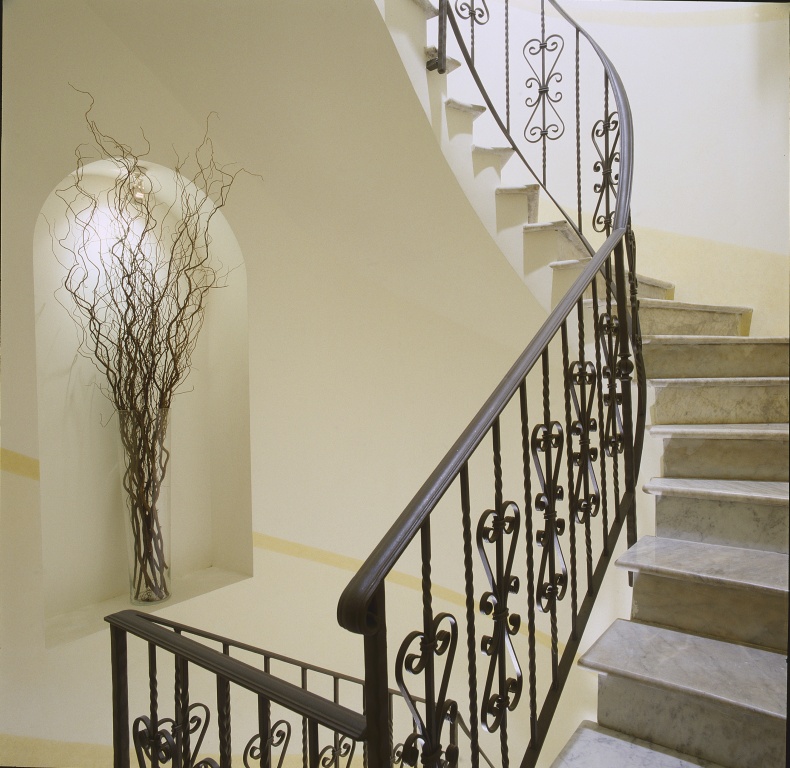 The Bailey's Hotel 14