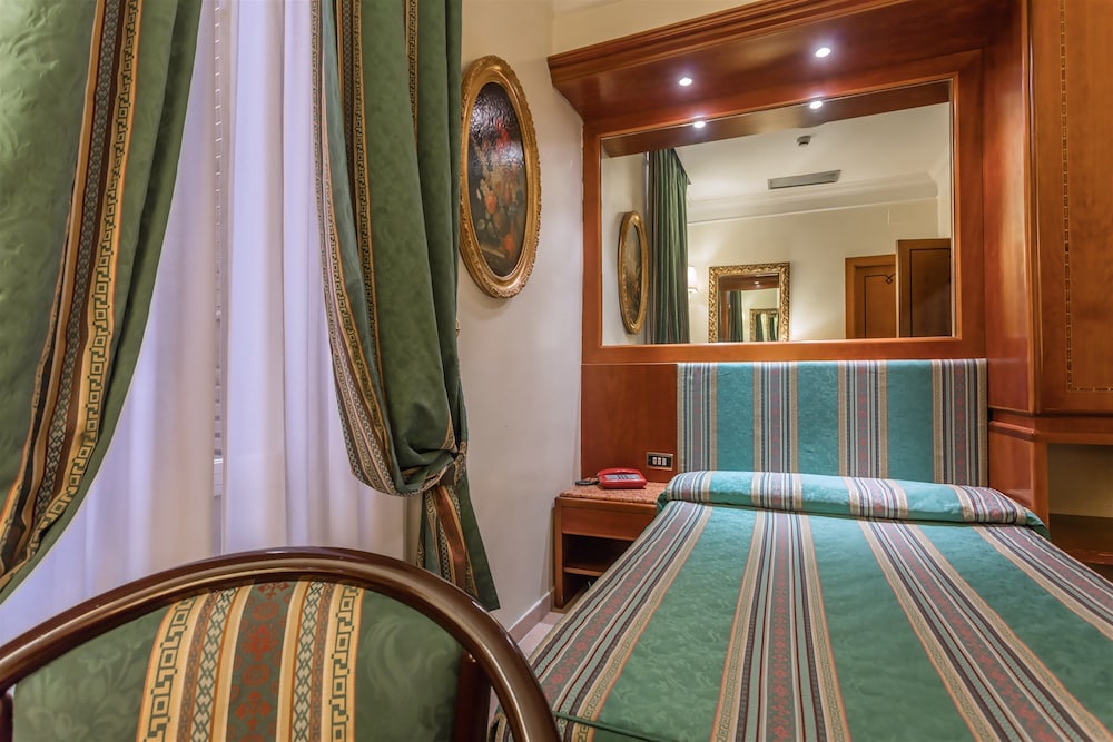 Hotel Luce 8