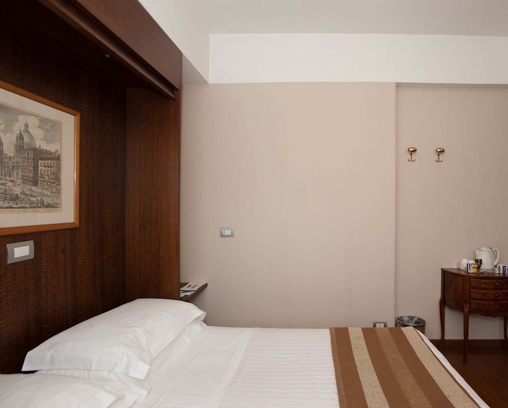Best Western Hotel Piccadilly 16