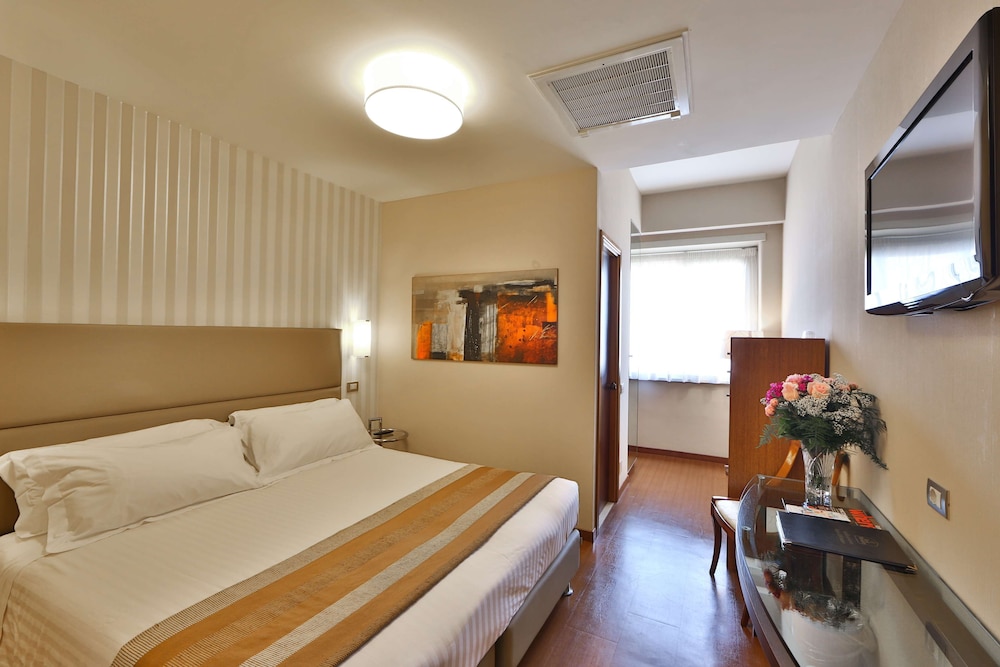 Best Western Hotel Piccadilly 11
