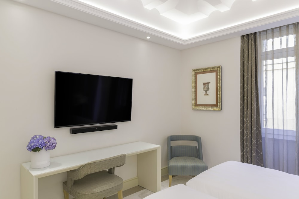 Aleph Rome Hotel, Curio Collection by Hilton 17