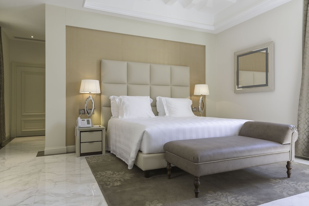 Aleph Rome Hotel, Curio Collection by Hilton 20