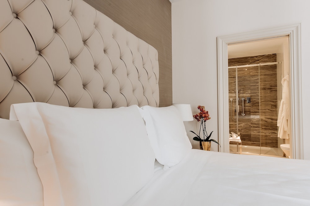 Aleph Rome Hotel, Curio Collection by Hilton 24