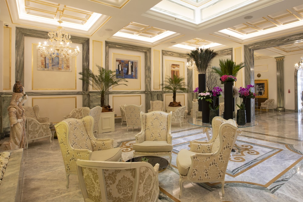 Aleph Rome Hotel, Curio Collection by Hilton 3
