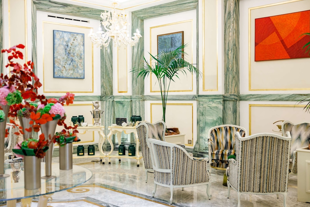 Aleph Rome Hotel, Curio Collection by Hilton 5