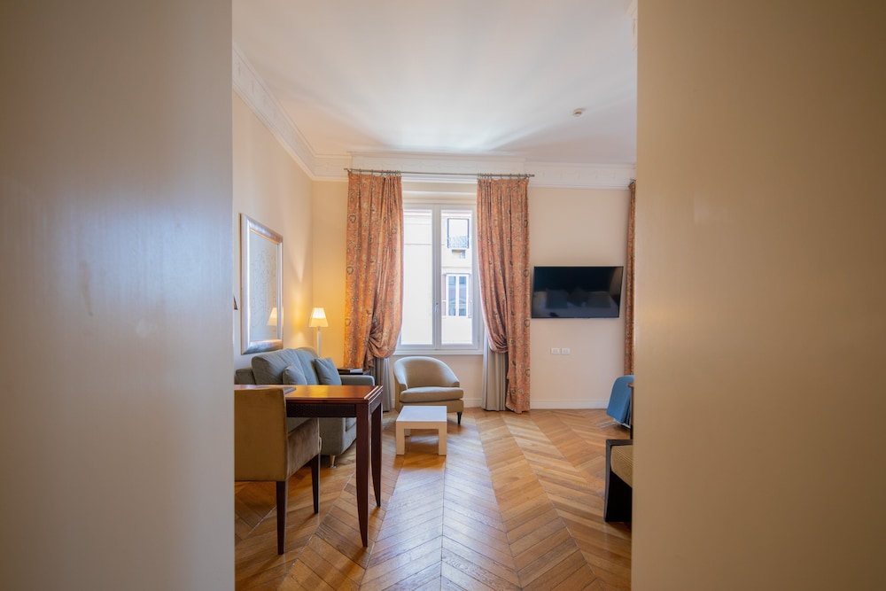 Rose Garden Palace by Omnia Hotels 3