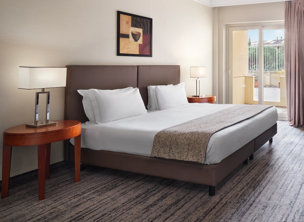 Crowne Plaza St. Peter's 23