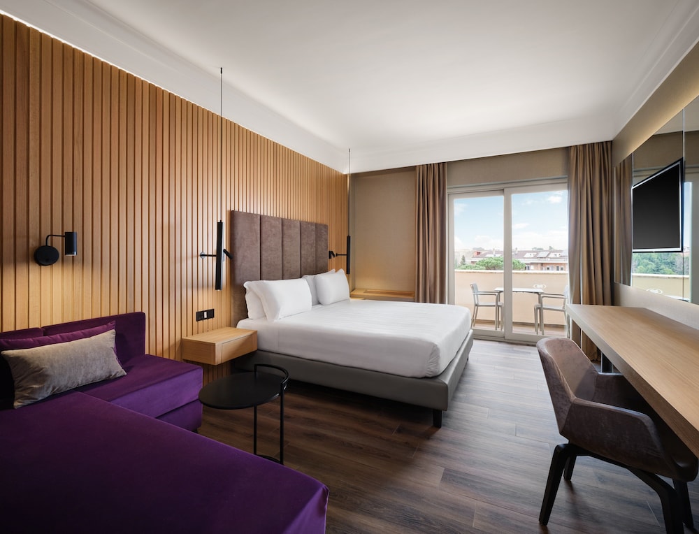 Crowne Plaza St. Peter's 20