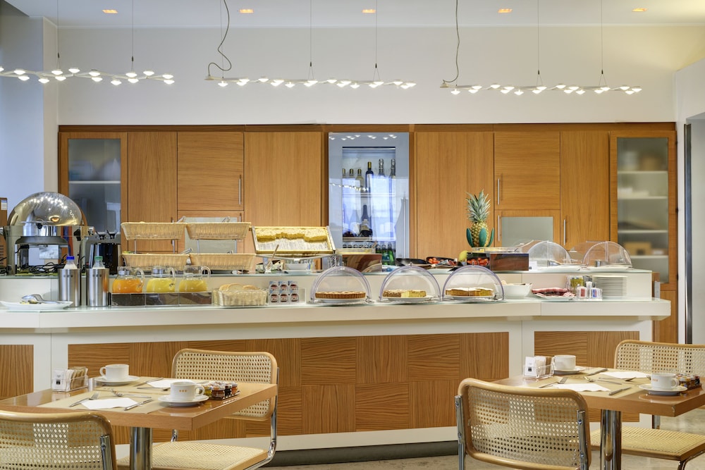 UNAHOTELS Mediterraneo Milano 24