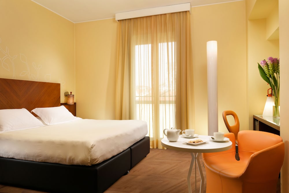 UNAHOTELS Mediterraneo Milano 14