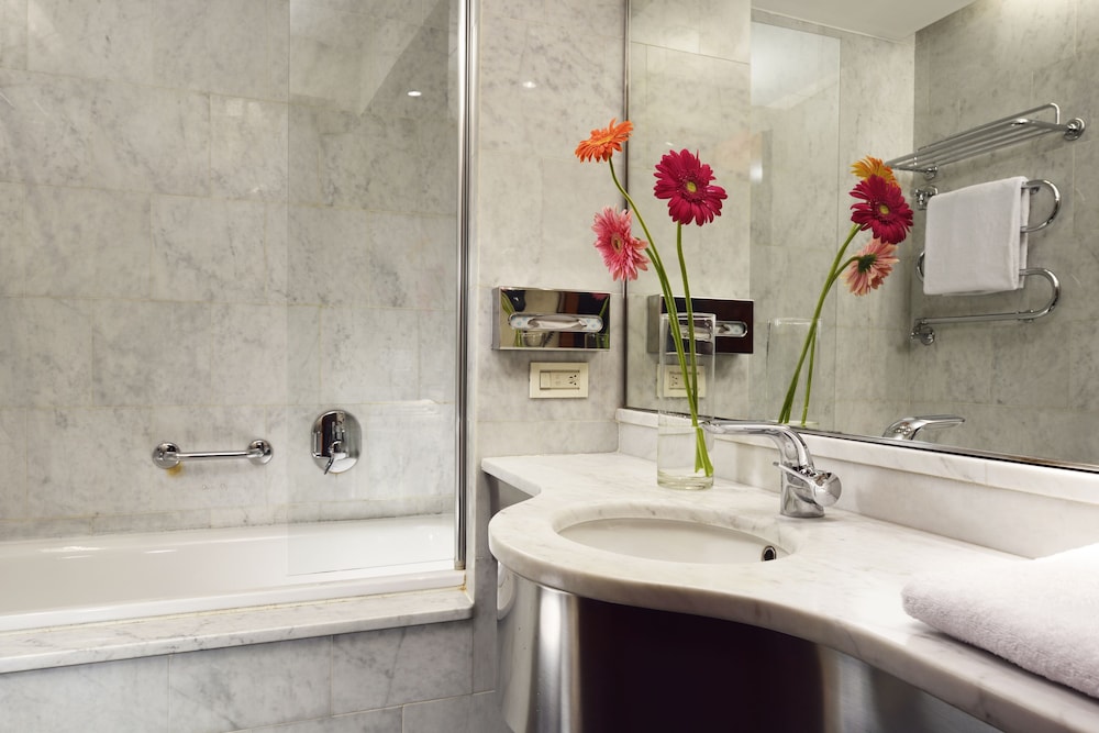 UNAHOTELS Mediterraneo Milano 21