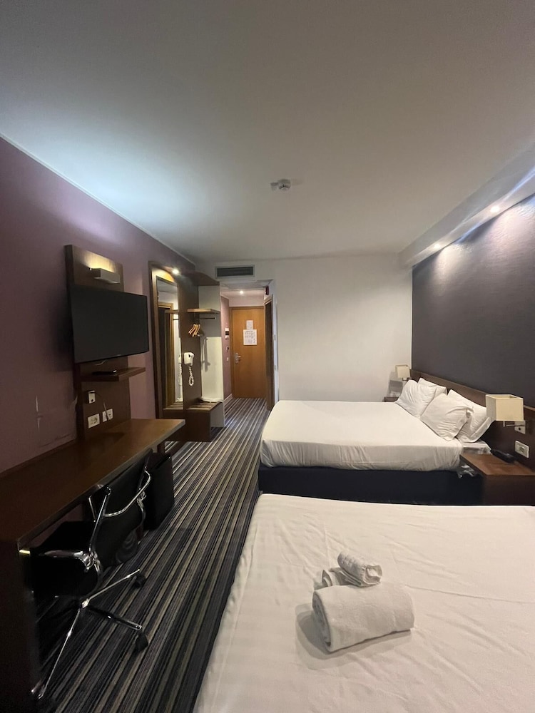 GP Hotel 16