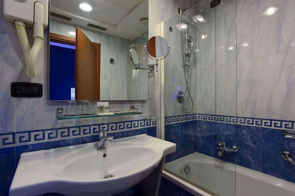 Grand Hotel Tiberio 13