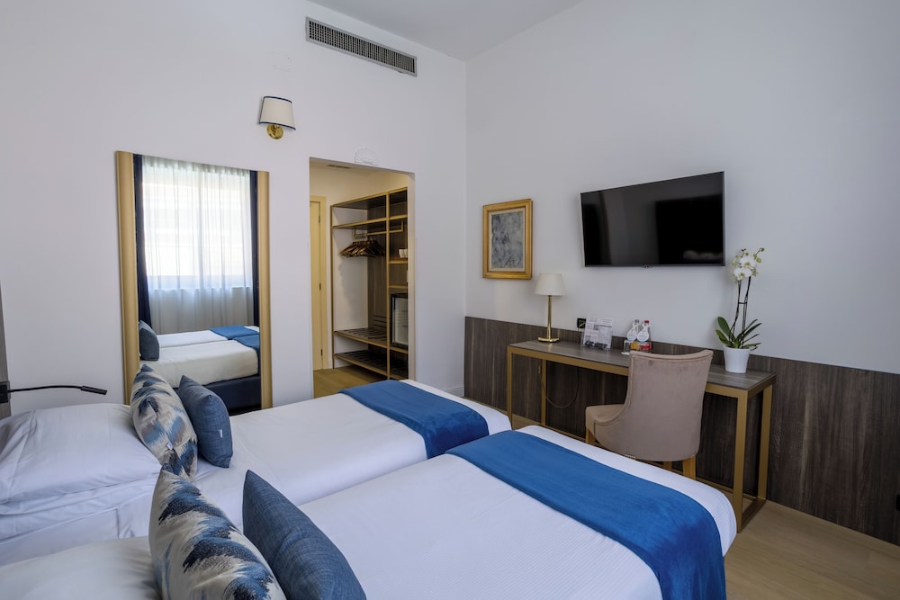 Grand Hotel Tiberio 18