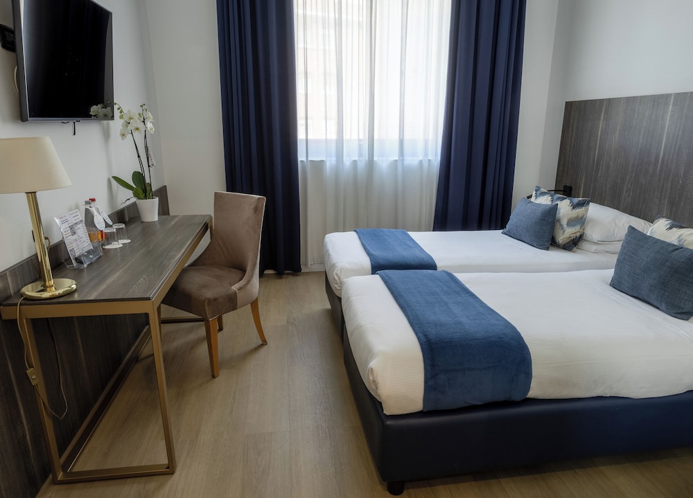 Grand Hotel Tiberio 23