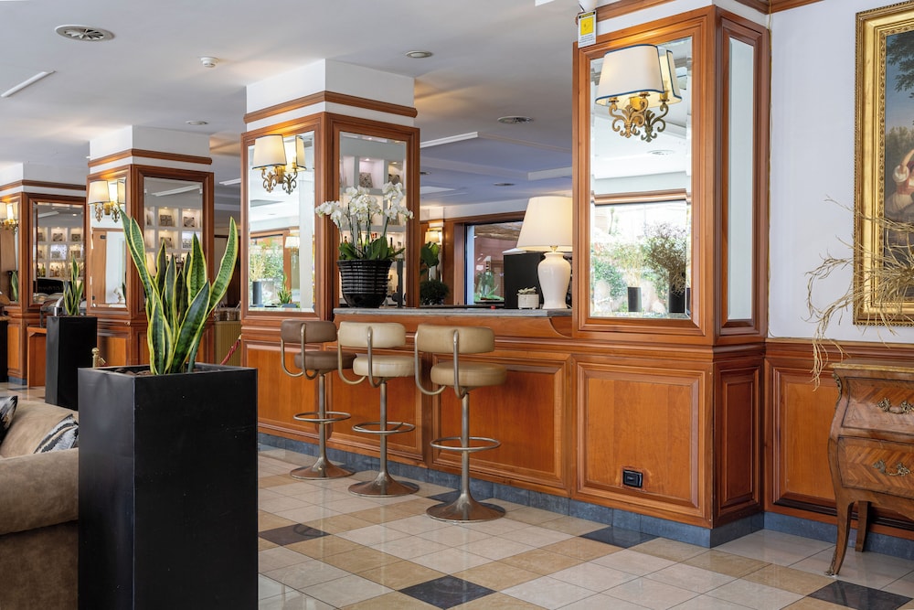 Grand Hotel Tiberio 4