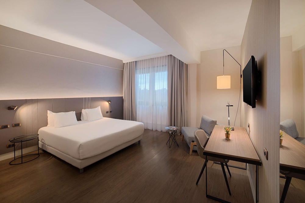 NH Roma Villa Carpegna 17