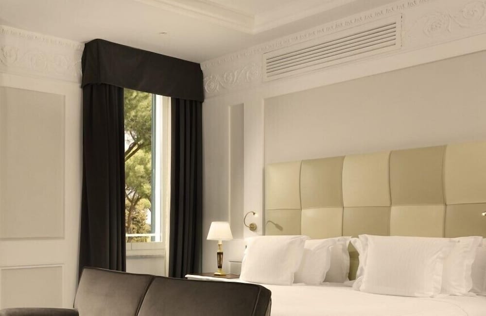 Hotel Splendide Royal Roma 24