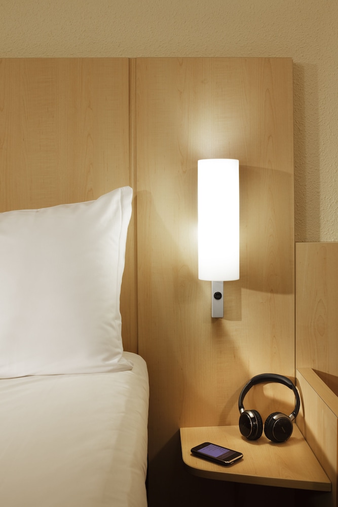 ibis Milano Centro 8