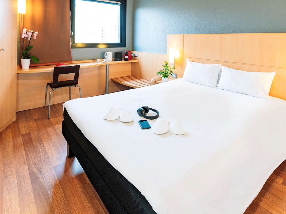 ibis Milano Ca Granda 19