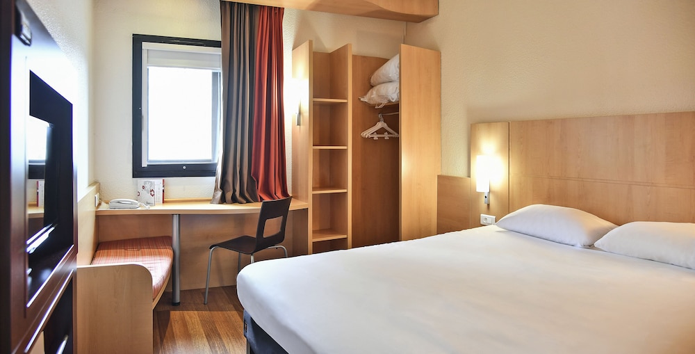 ibis Milano Ca Granda 12