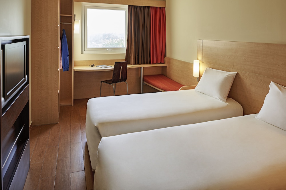 ibis Milano Ca Granda 7