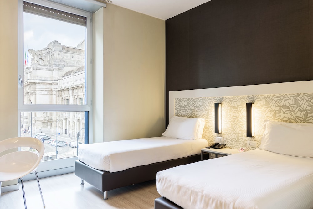 B&B HOTEL Milano Aosta 10