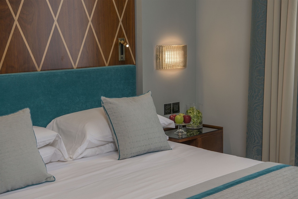 Bettoja Hotel Mediterraneo 22