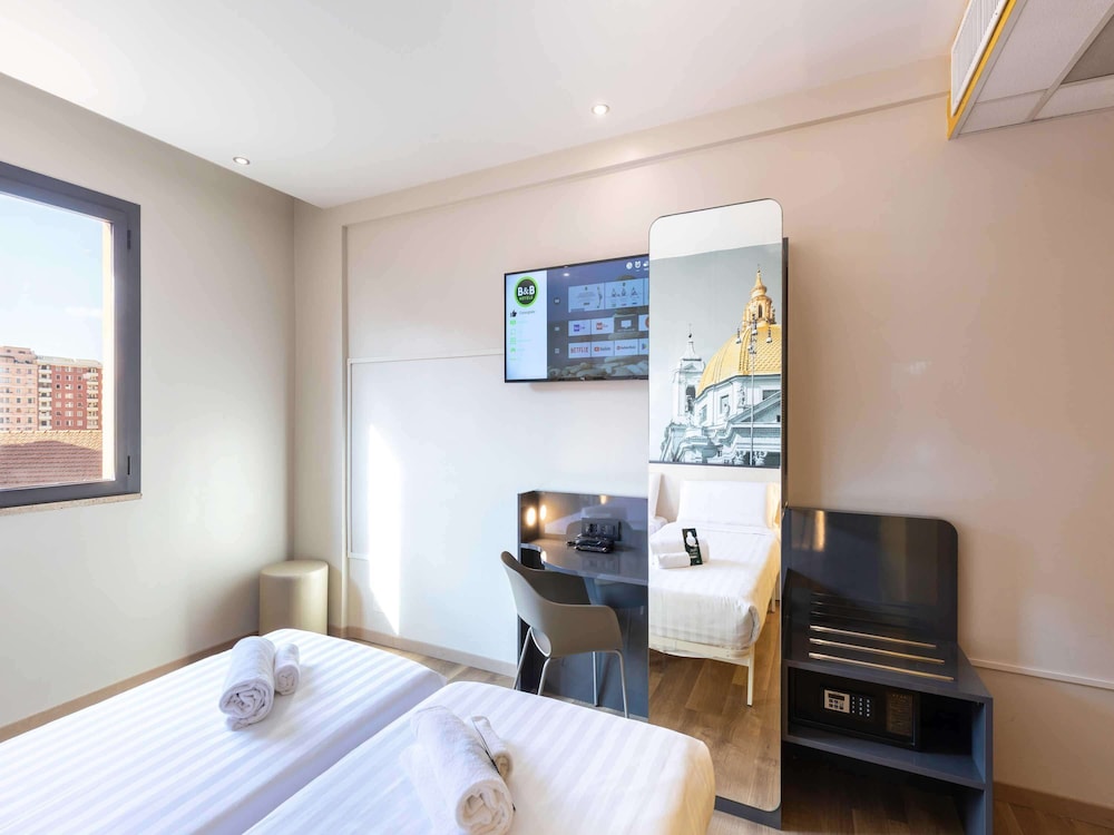 B&B HOTEL Roma Tuscolana San Giovanni 12