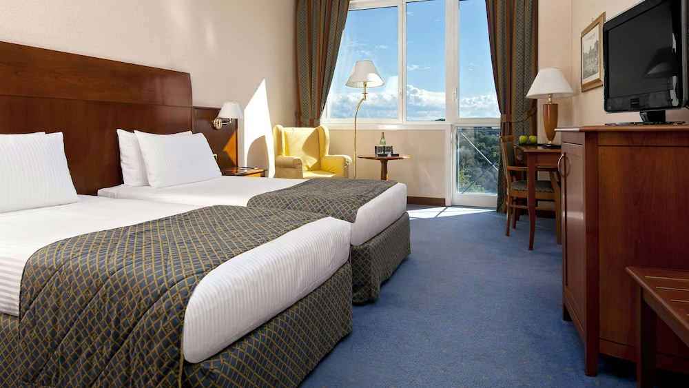 Hotel Roma Aurelia Antica by Roman Hotels 8
