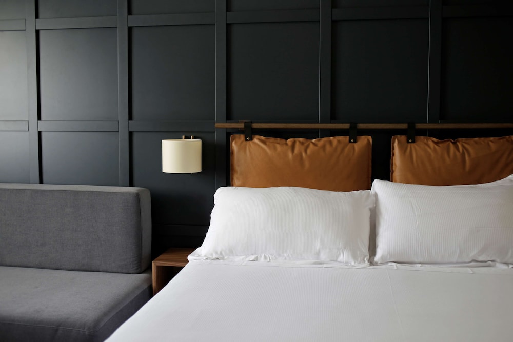 Club House Hotel 1