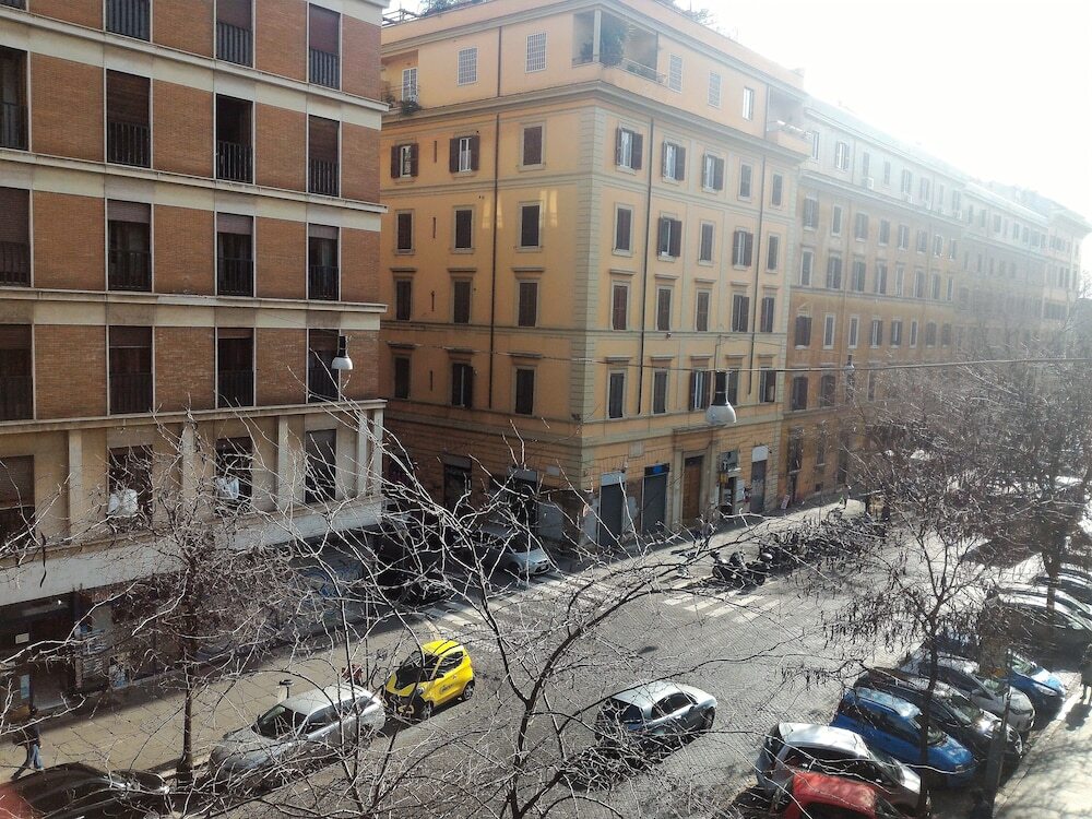 Buonarroti Home 8