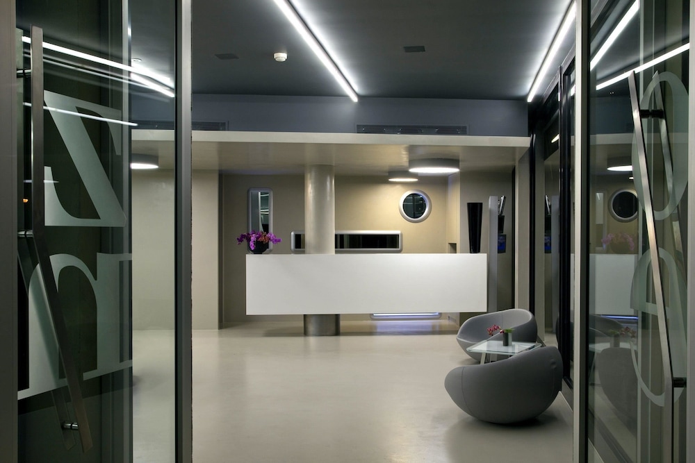 Hotel Zone 2