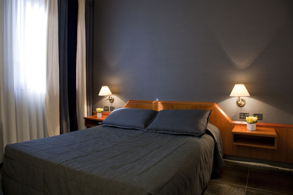 Hotel Zone 3