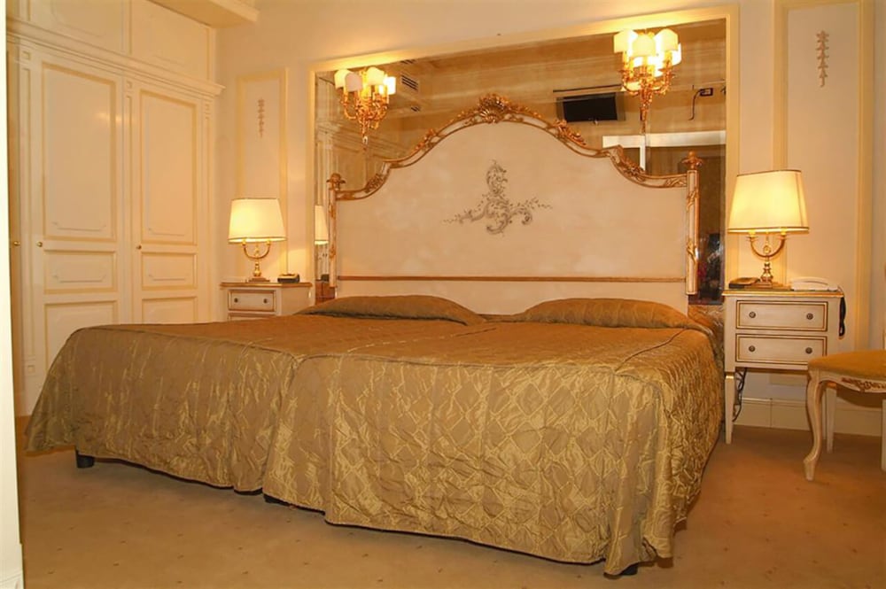 Hotel Champagne Palace 17