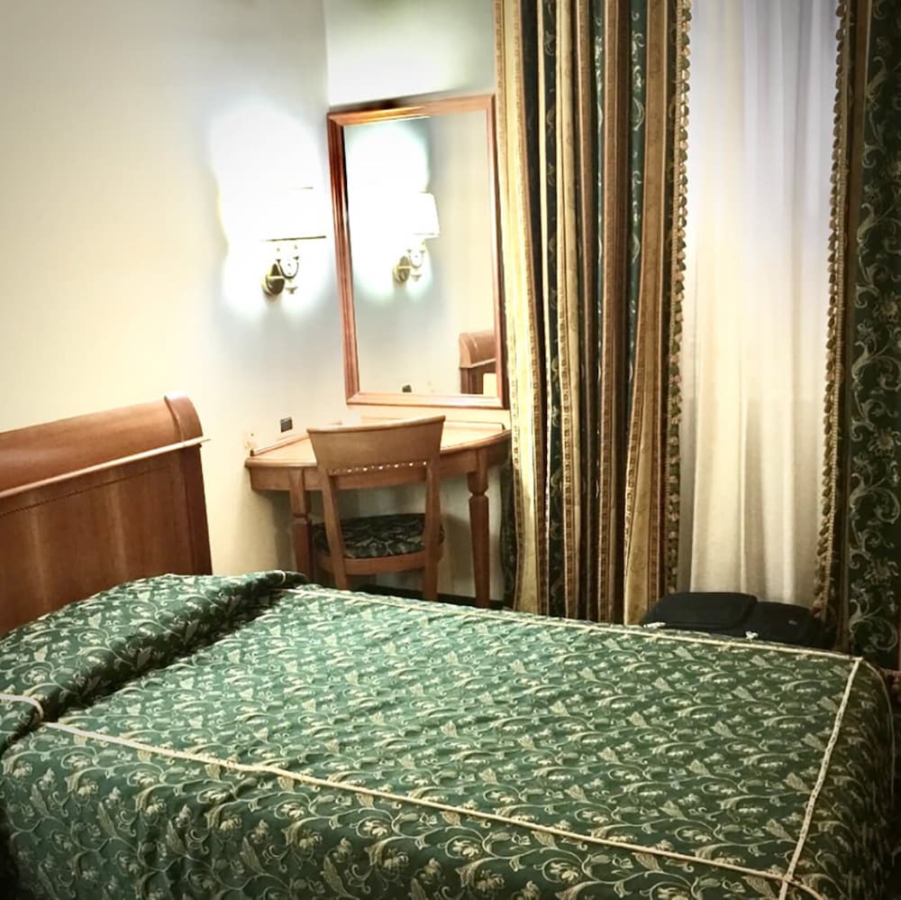 Hotel Champagne Palace 14