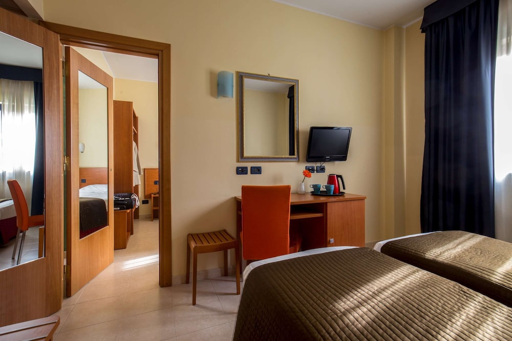 Best Western Blu Hotel Roma 20