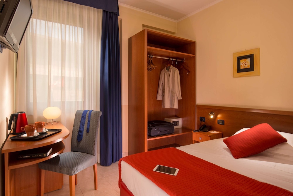 Best Western Blu Hotel Roma 21