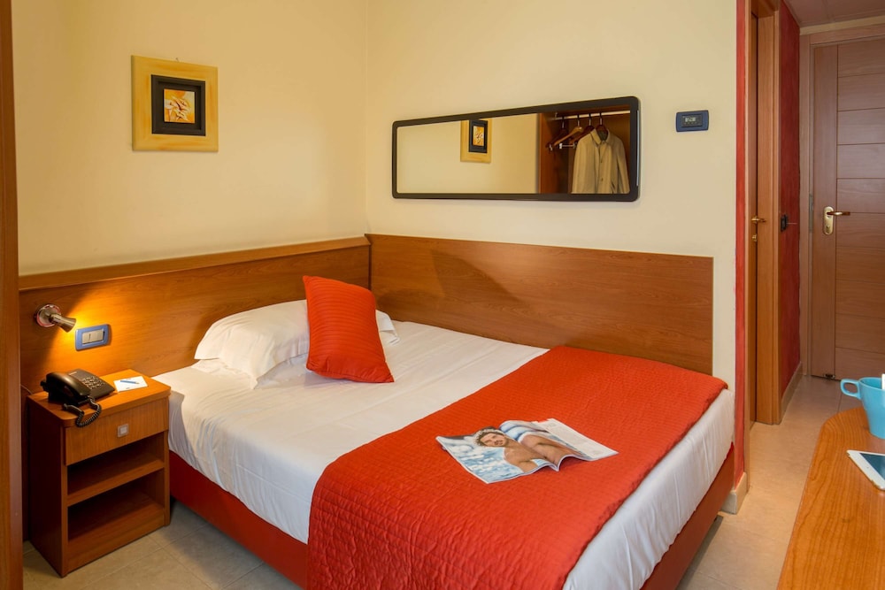 Best Western Blu Hotel Roma 23