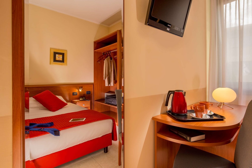Best Western Blu Hotel Roma 22
