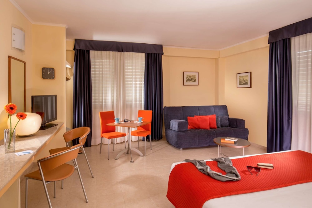 Best Western Blu Hotel Roma 12