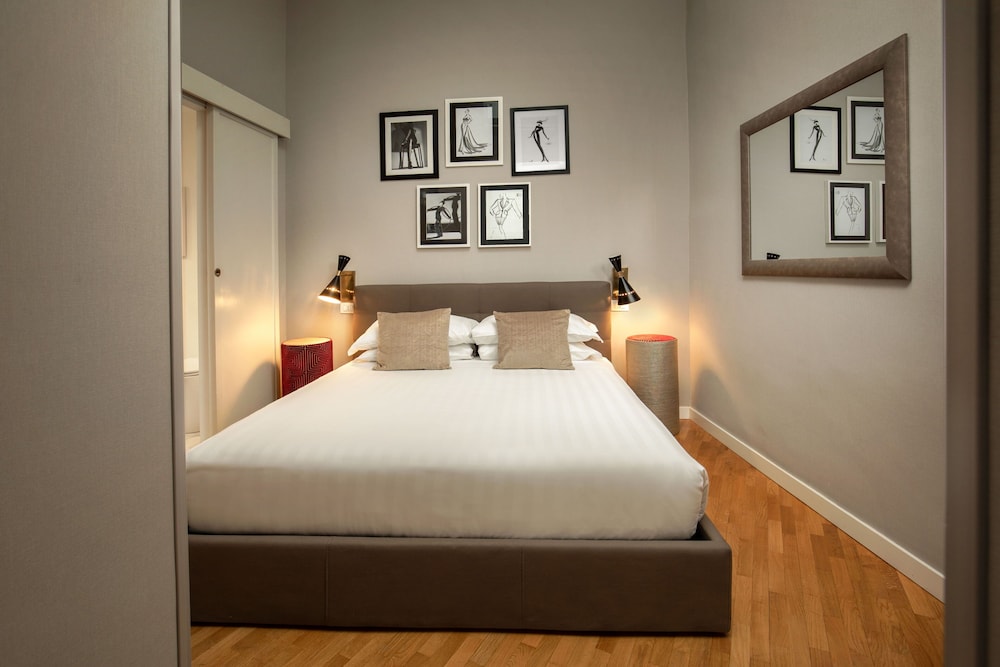 Hotel Condotti 23