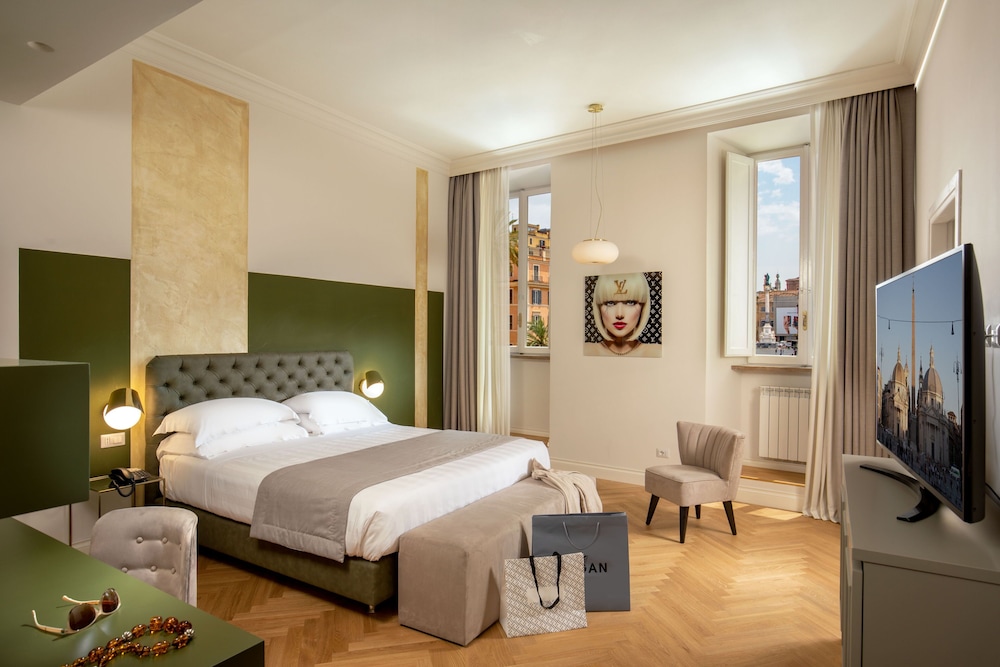 Hotel Condotti 11