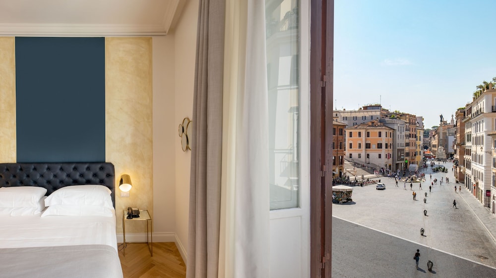 Hotel Condotti 16