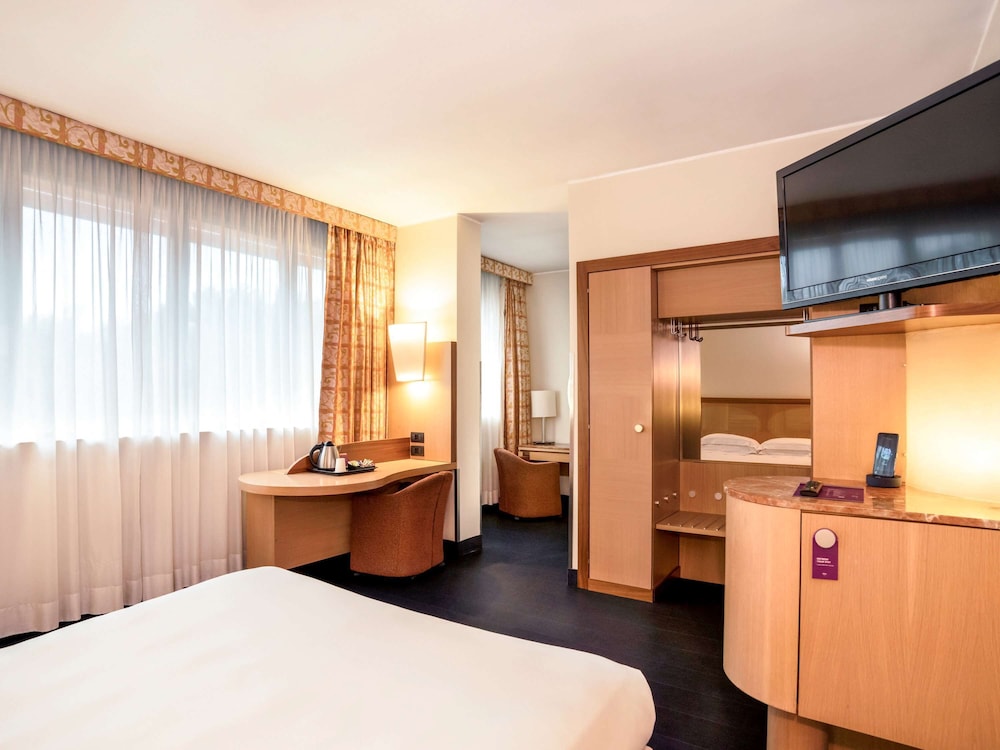 Mercure Roma West 5