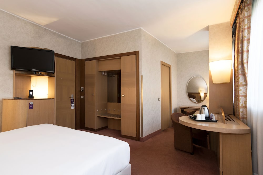 Mercure Roma West 4